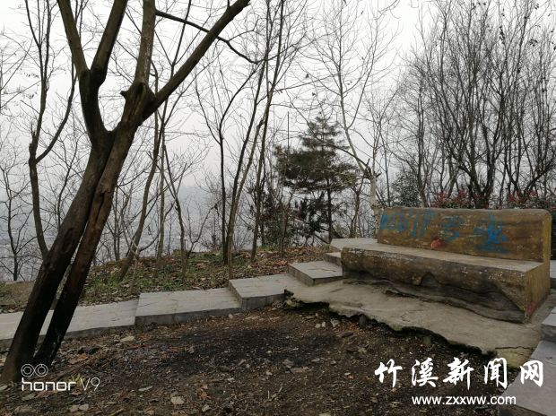 9点35分摄于地母庙6