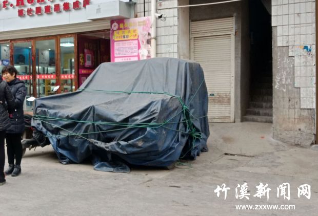 10点23分摄于红光市场内