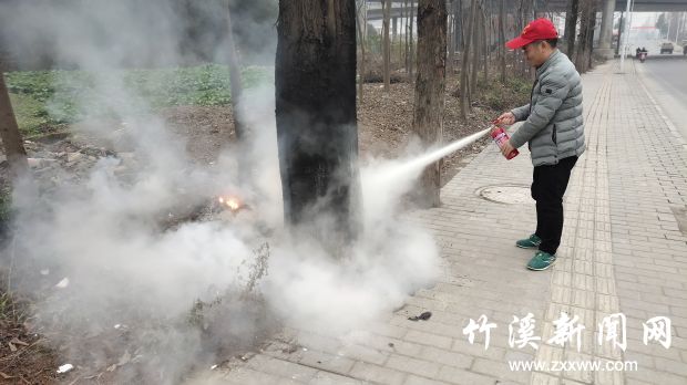16点35分摄于水坪博德医院斜对面1