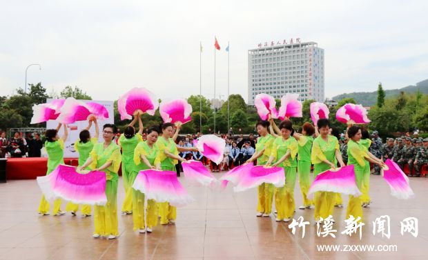 9.《我的祖国》