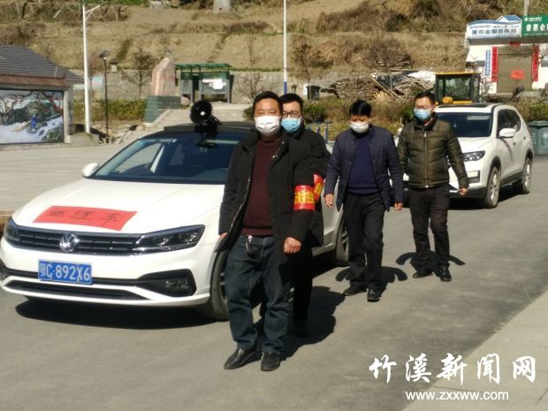 图5：在村民集中安置点巡逻巡逻