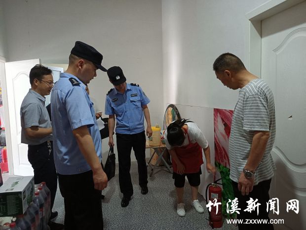 超市消防设施检查现场