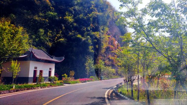 物华天宝  风景如画---摄影：许世国（国家税务总局竹溪县税务局：电话号码：13707289280） (3)