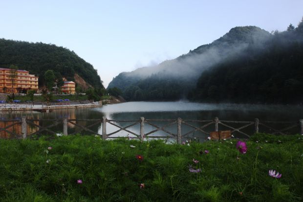 长峡天池 颜义众，县委宣传部，15571411673