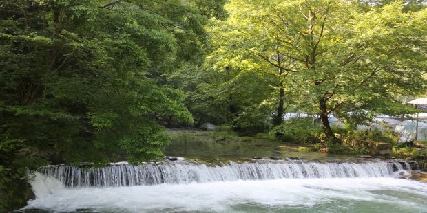 清清万江河水