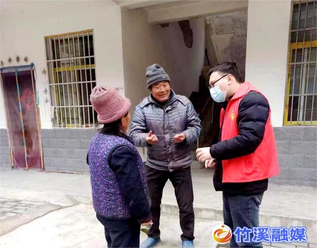 志愿者宣传用电安全知识_proc