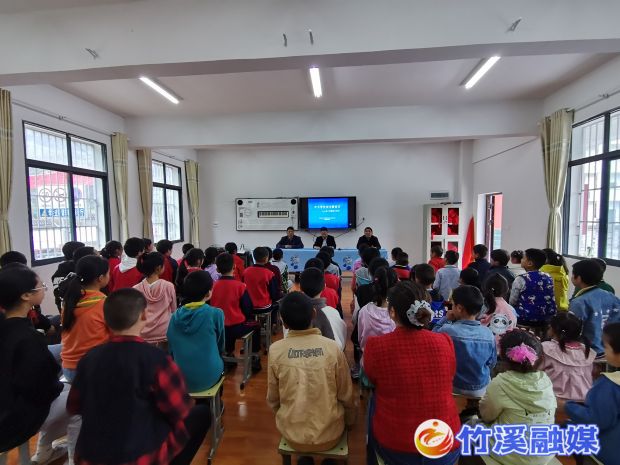 校园水上安全培训