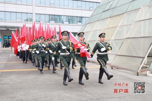 升旗2